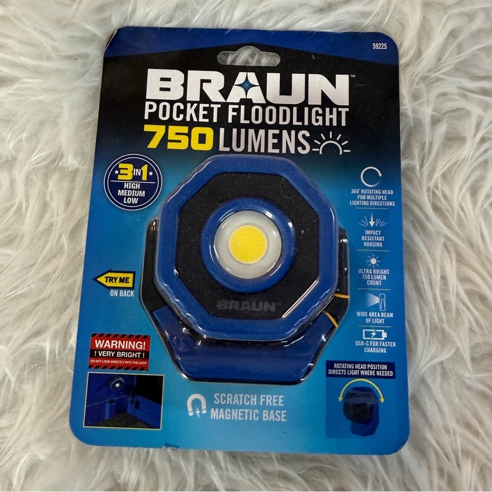 Braun 750 Lumens Pocket Floodlight